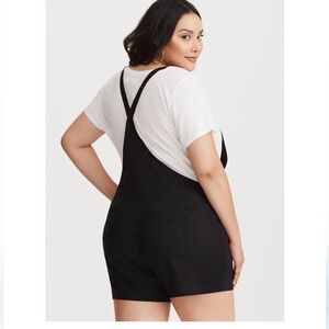 Torrid Black Stretch Linen Shortall overalls | Torrid size 2